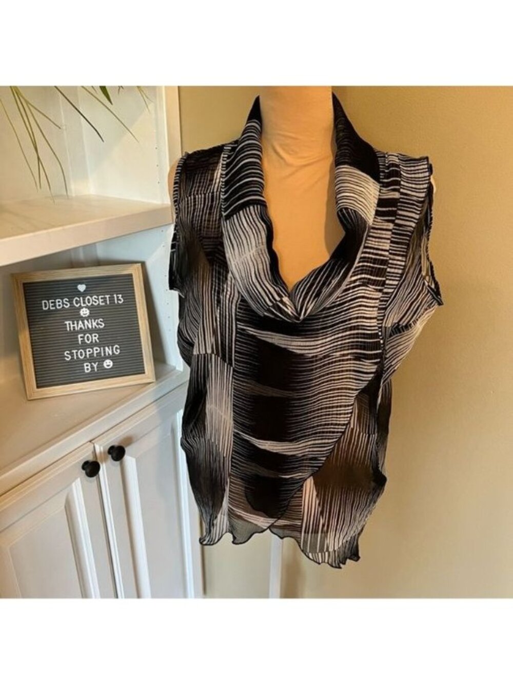 Yamamay Sleeveless Top Size Small Medium Black White Pattern Semi Sheer Cowl